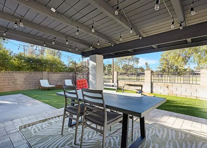 Huge Golf Course Family Home-free Heated Pool-theater-gym Tempe