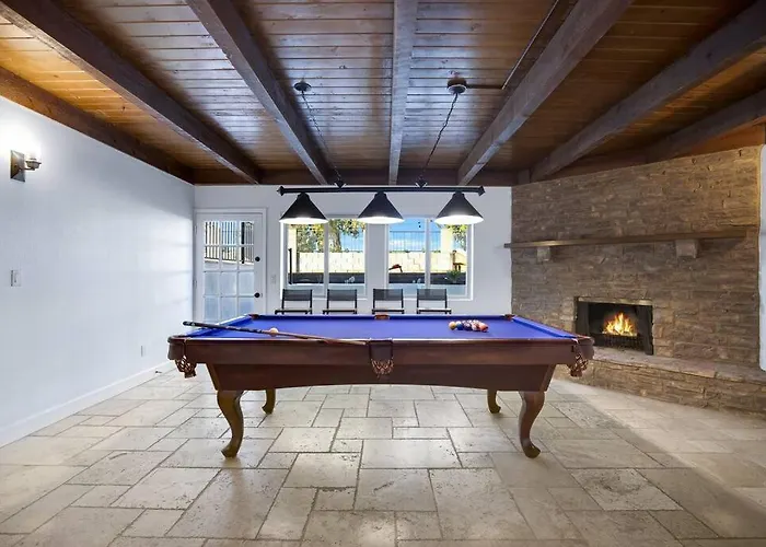 Holiday home Huge Golf Course Family Home-free Heated Pool-theater-gym