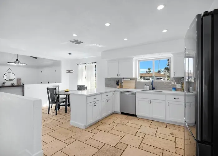 Huge Golf Course Family Home-free Heated Pool-theater-gym Holiday home Tempe