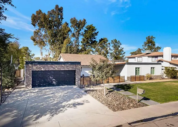 Huge Golf Course Family Home-free Heated Pool-theater-gym Holiday home *