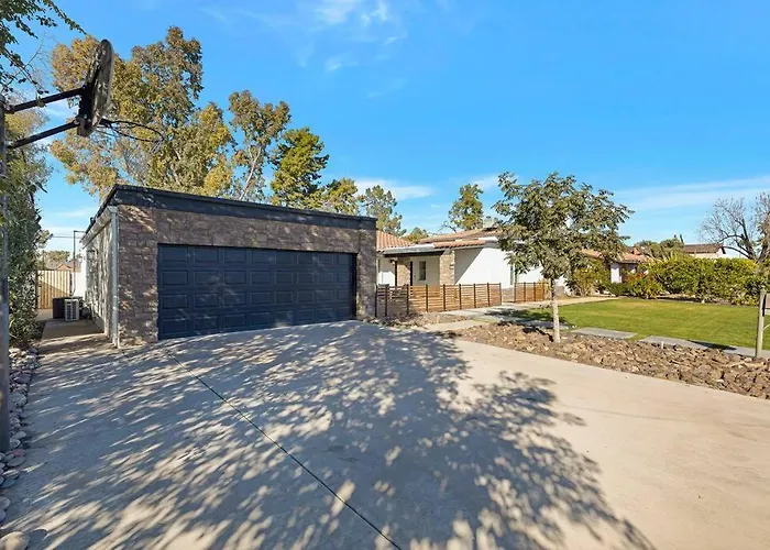 Holiday home Huge Golf Course Family Home-free Heated Pool-theater-gym Tempe