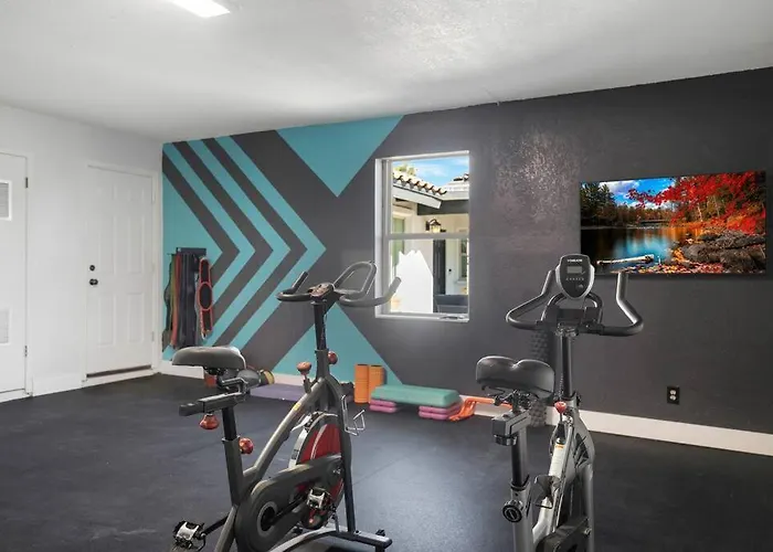 Huge Golf Course Family Home-free Heated Pool-theater-gym Holiday home Tempe