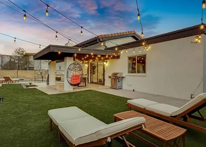 Huge Golf Course Family Home-free Heated Pool-theater-gym