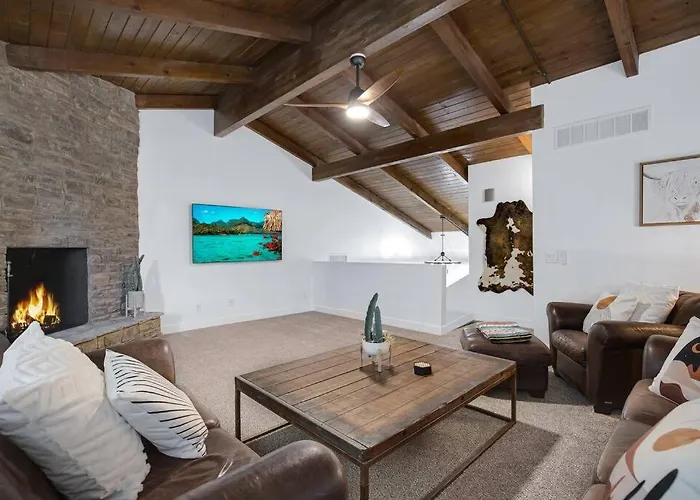 Holiday home Huge Golf Course Family Home-free Heated Pool-theater-gym *